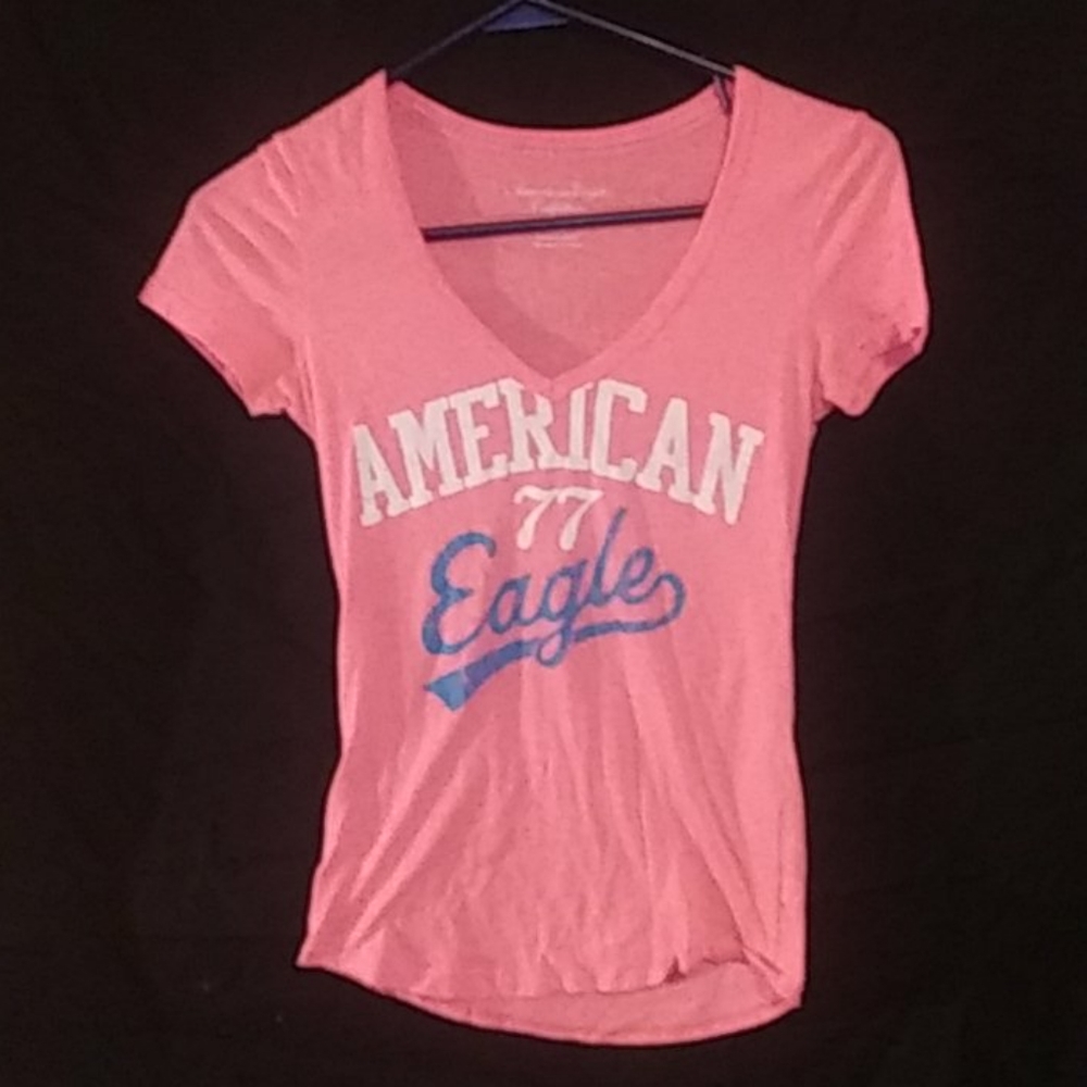 ❗✨Pink American Eagle V-Neck Tee-Shirt✨❗
